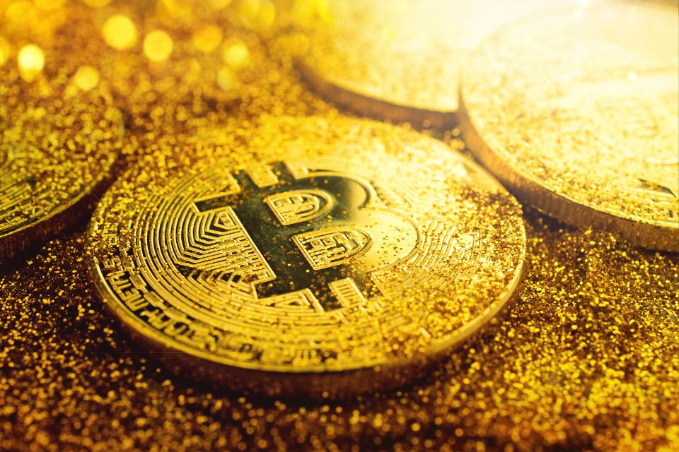 Νέα δεδομένα δείχνουν ότι το Bitcoin και ο χρυσός δεν συσχετίζονται όπως νομίζετε!