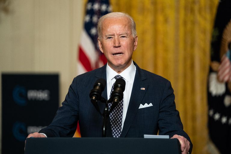 Joe Biden chính thức ký duyệt gói cứu trợ trị giá 1,900 tỷ USD