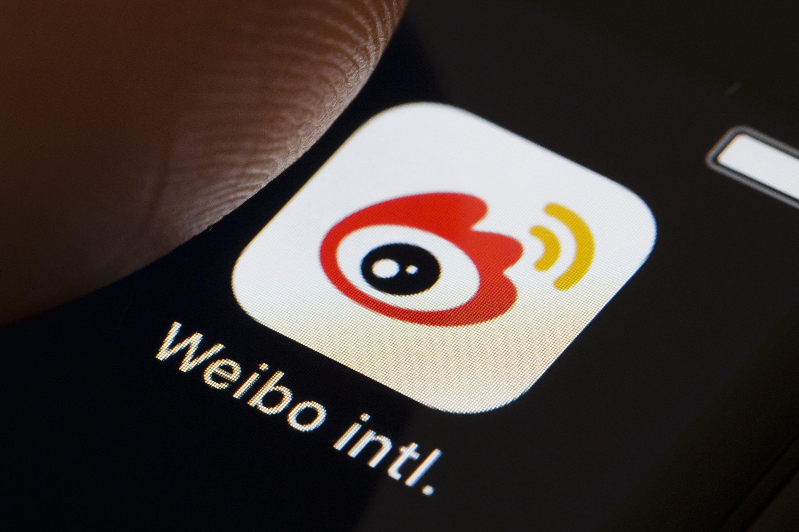 Weibo khóa hàng loạt tài khoản nổi tiếng liên quan đến tiền mã hóa