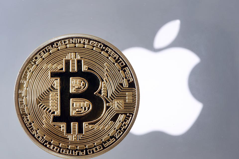 Apple mua 2,5 tỷ USD Bitcoin?