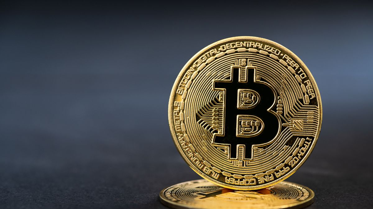Bitcoin giảm dưới 30.000 USD lần đầu tiên sau 4 tuần
