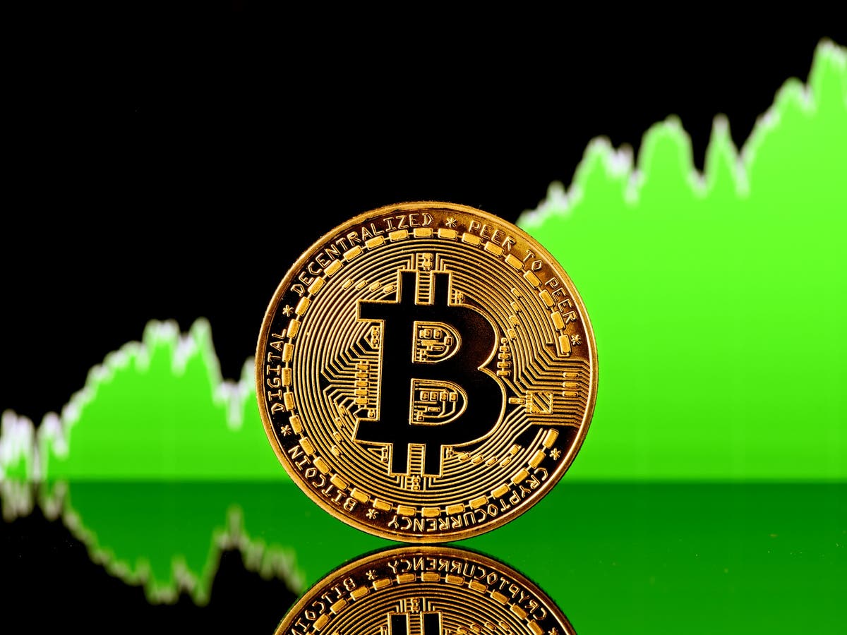 Giá Bitcoin tìm lại đà tăng, hướng đến 50.000 USD 