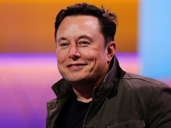 Elon Musk ám chỉ một công ty khác của mình có thể chấp nhận Dogecoin