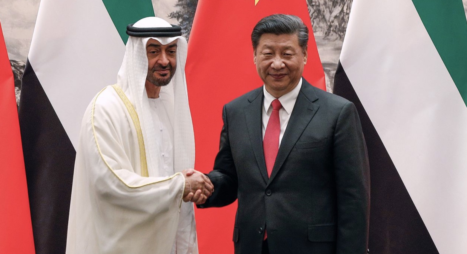 BRICS: UAE và Trung Quốc tăng cường giao dịch bằng tiền địa phương