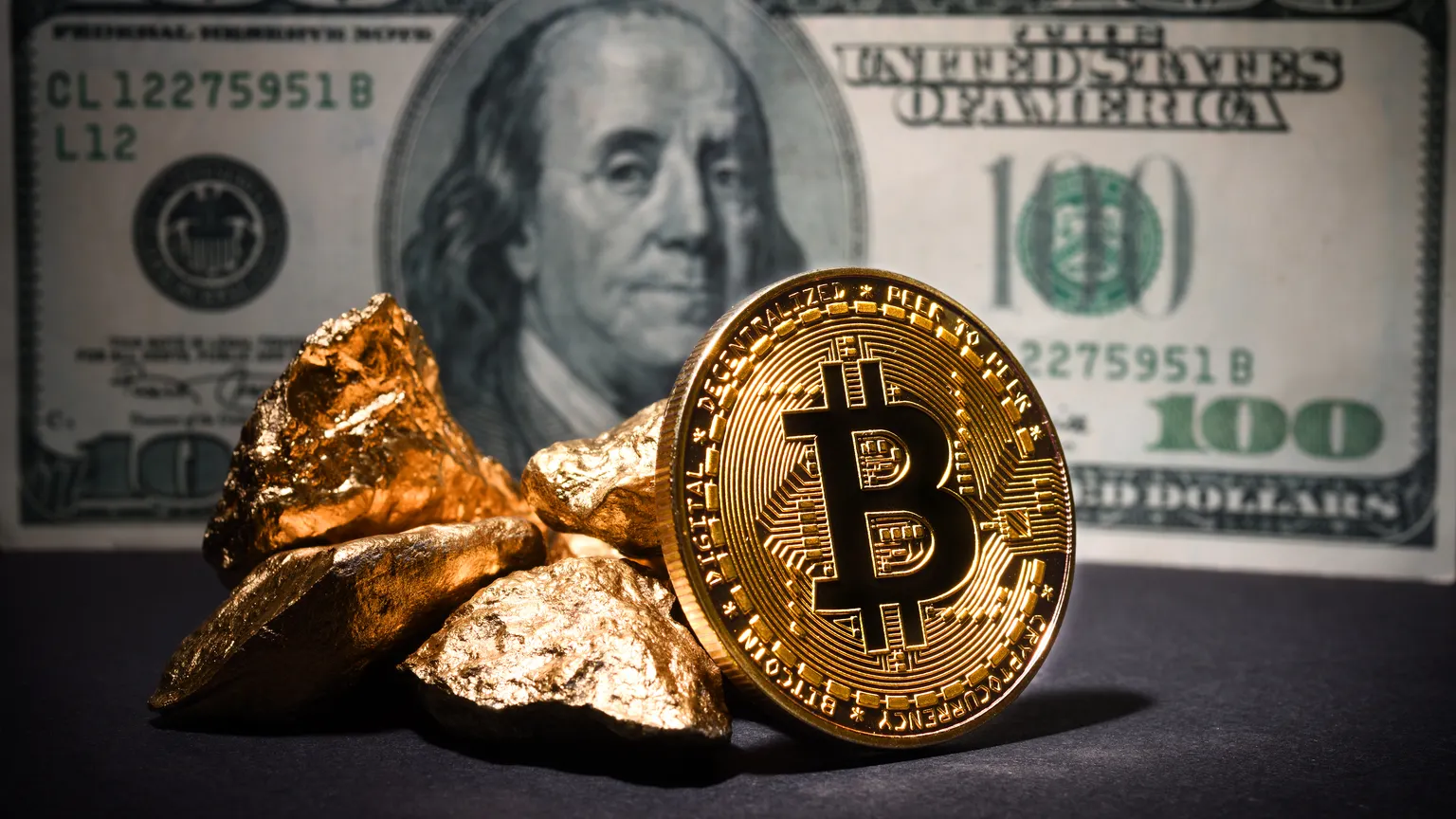 BRICS, Vàng và Bitcoin: Tại sao năm 2024 lại là rắc rối đối với đồng đô la Mỹ