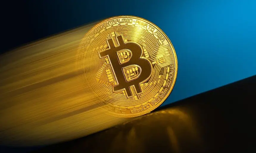 Bitcoin đạt mức cao mới gần 72.000 USD